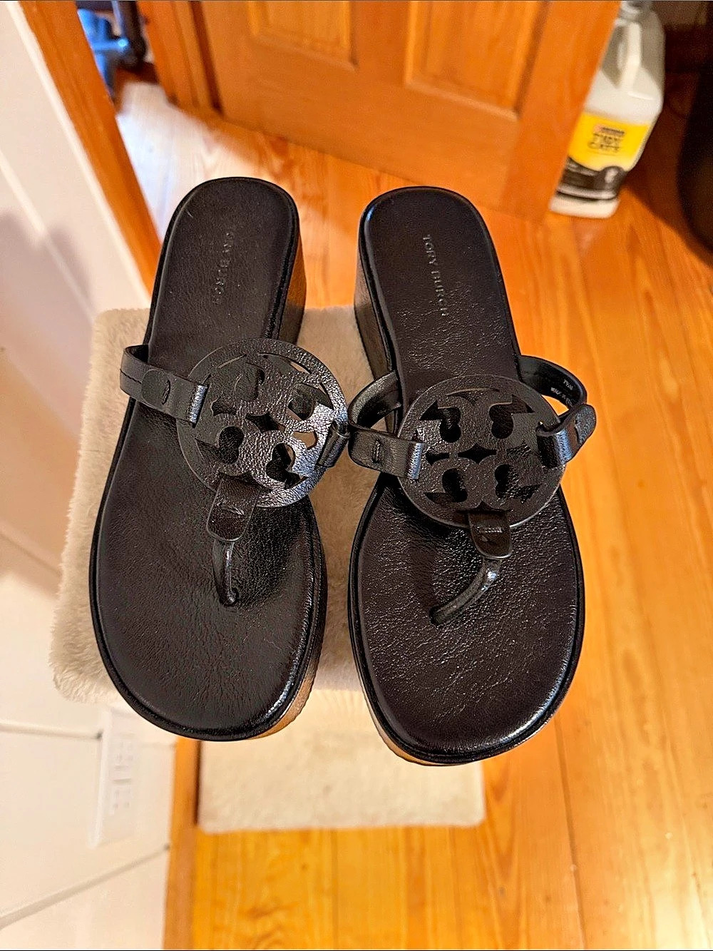 Tory Burch Miller Wedge Sandal Black Thong Sandals US 7.5 * never worn